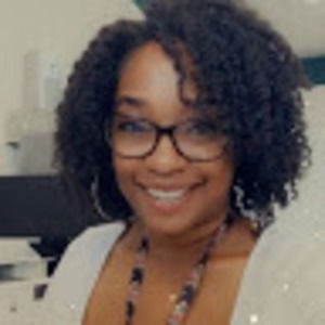 Meet your Posher, Candace